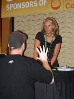 Rosalind speaks to attendees at 2006 Casino Affiliate Convention